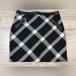 White House Black Market Checkered Mini Skirt